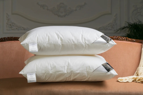 Подушка Trois Couronnes Revival OmniFace Pillow